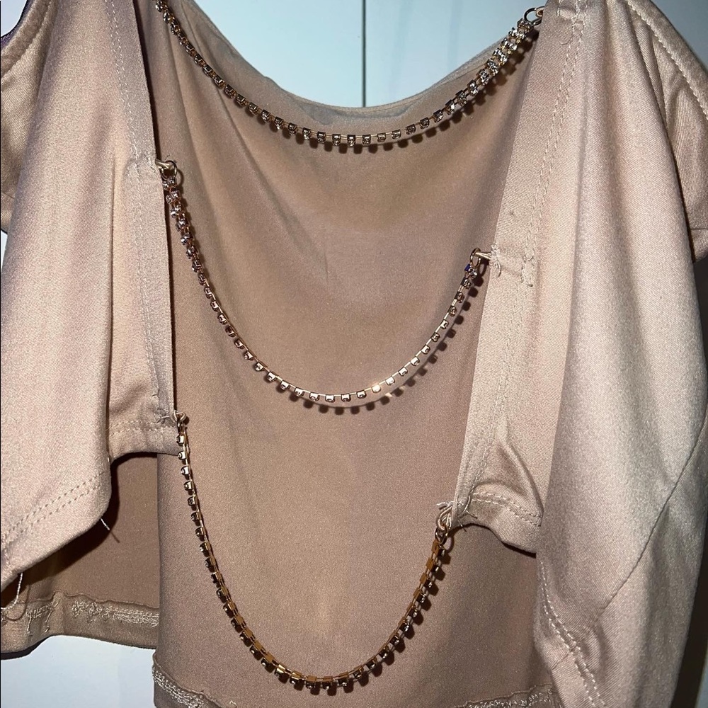 Statement top - Picture 1 of 3